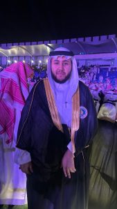 «جاسم السليم» يتوج مسيرته الجامعية بالتخرج من جامعة الملك فيصل