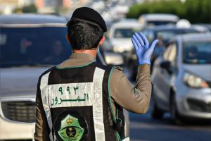 300 ريال الحد الأعلى لغرامة عدم ترك المسافة الآمنة