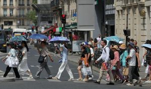 فرنسا تسجل 1243 وفاة إضافية خلال موجة الحر الأخيرة