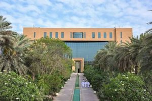 “البلديات” تعمّم الكاميرات المحمولة لتوثيق الجولات الرقابية