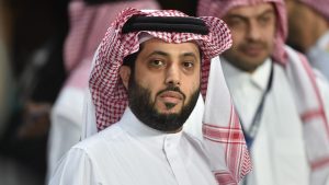 تركي آل الشيخ يعلن إقامة نزال فيوري وجوشوا في كارديف ديسمبر المقبل