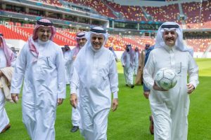 أمير الشرقية يتفقد ملعب أرامكو ويطّلع على جاهزيته لاستضافة الفعاليات الرياضية الكبرى