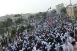 بالصور.. نصف مليون مشيع يزفون شهداء حادثة القديح للمثوى الاخير