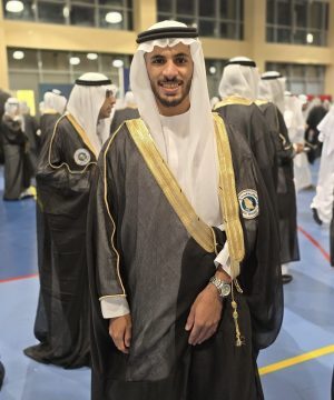 «محمد البراهيم» يحتفل بتخرجه من جامعة الملك فيصل
