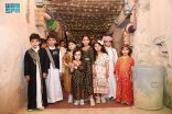 بالصور : الأحياء الشعبية بالأحساء تقيم احتفالا شعبيا