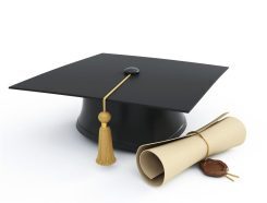 من الطموح إلى التميّز.. «زينب الملا» خريجة من جامعة الملك فيصل بمرتبة الشرف الأولى