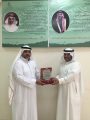 الصحة تكرم لجنة الإبداع والتطوير بالمنيزلة