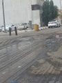 ” كسر ماسورة ماء ” تحدث مشاكل في أحد طرق البلدة