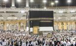 شاهد.. عملية استبدال كسوة الكعبة الحالية بالجديدة