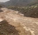 سيول المخواة تملأ الأودية بعد هطول الأمطار الغزيرة