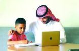 اليوم.. عودة 6 ملايين طالب وطالبة للدراسة «عن بعد»