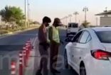 “الداخلية”: عدم ارتداء الكمامة في السيارة أثناء الوقوف عند نقطة التفتيش مخالفة